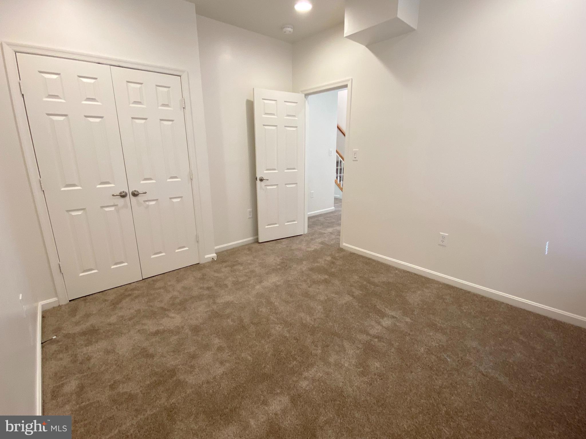 SULLY MANOR - Residential Lease