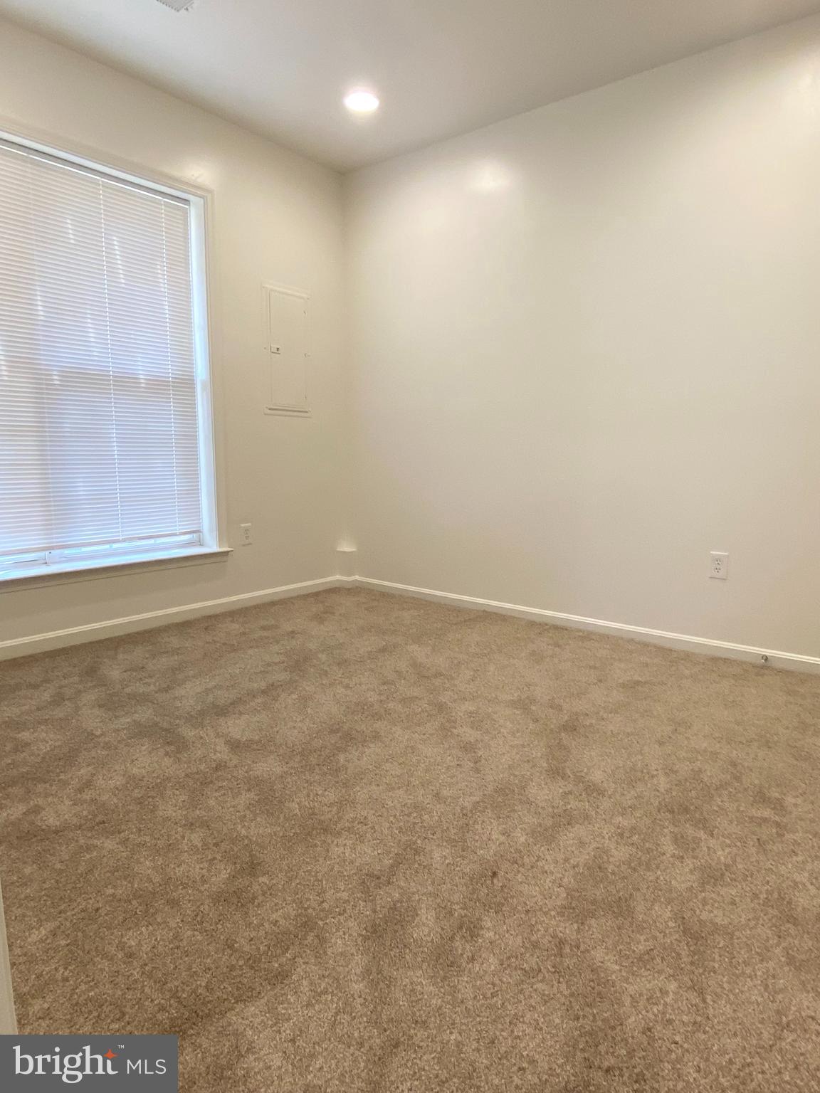 SULLY MANOR - Residential Lease