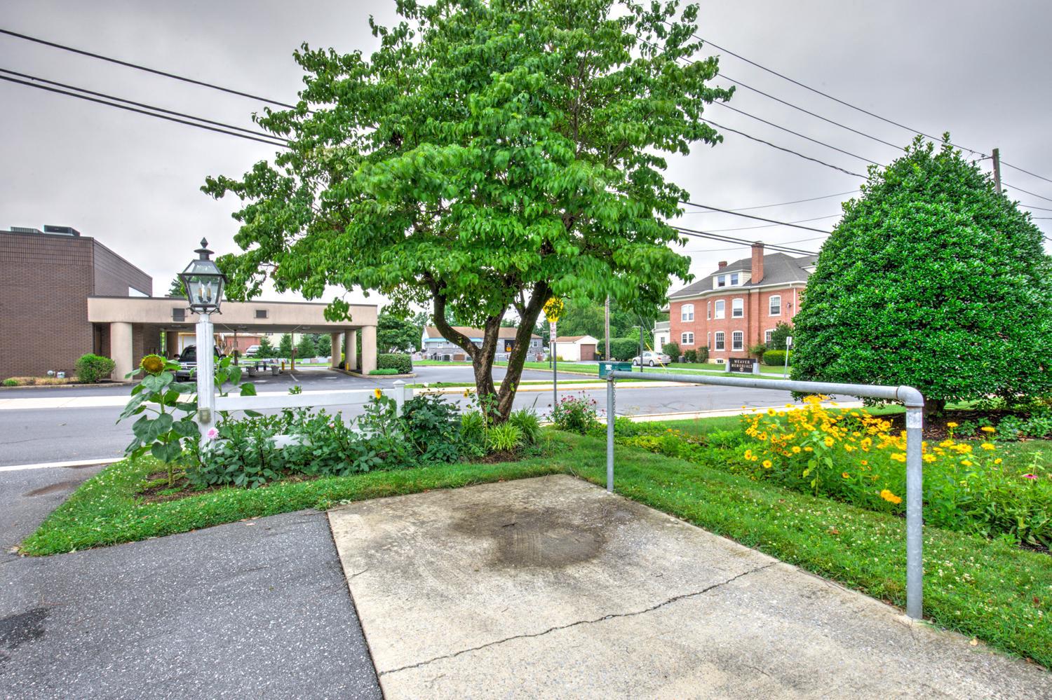15 N CUSTER AVENUE