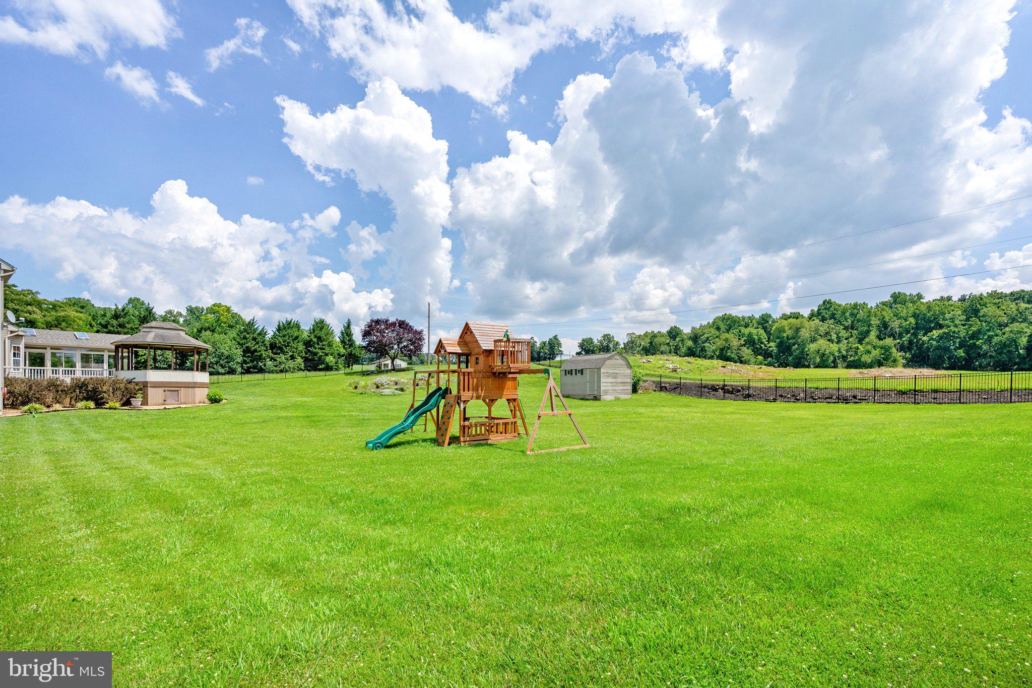 HARLAN RUN - Residential