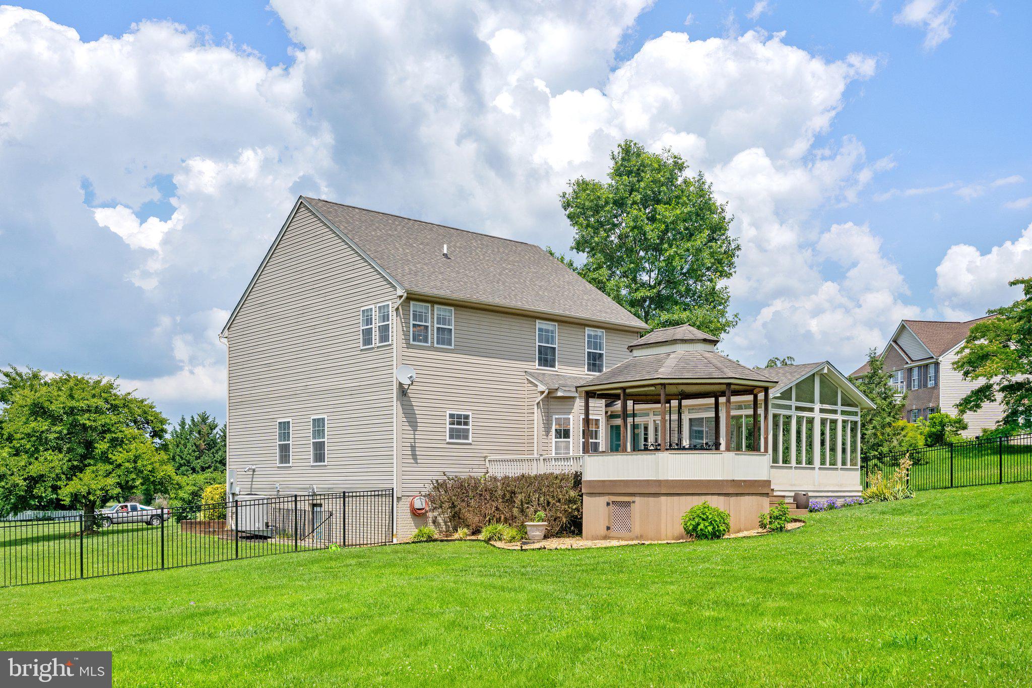 HARLAN RUN - Residential