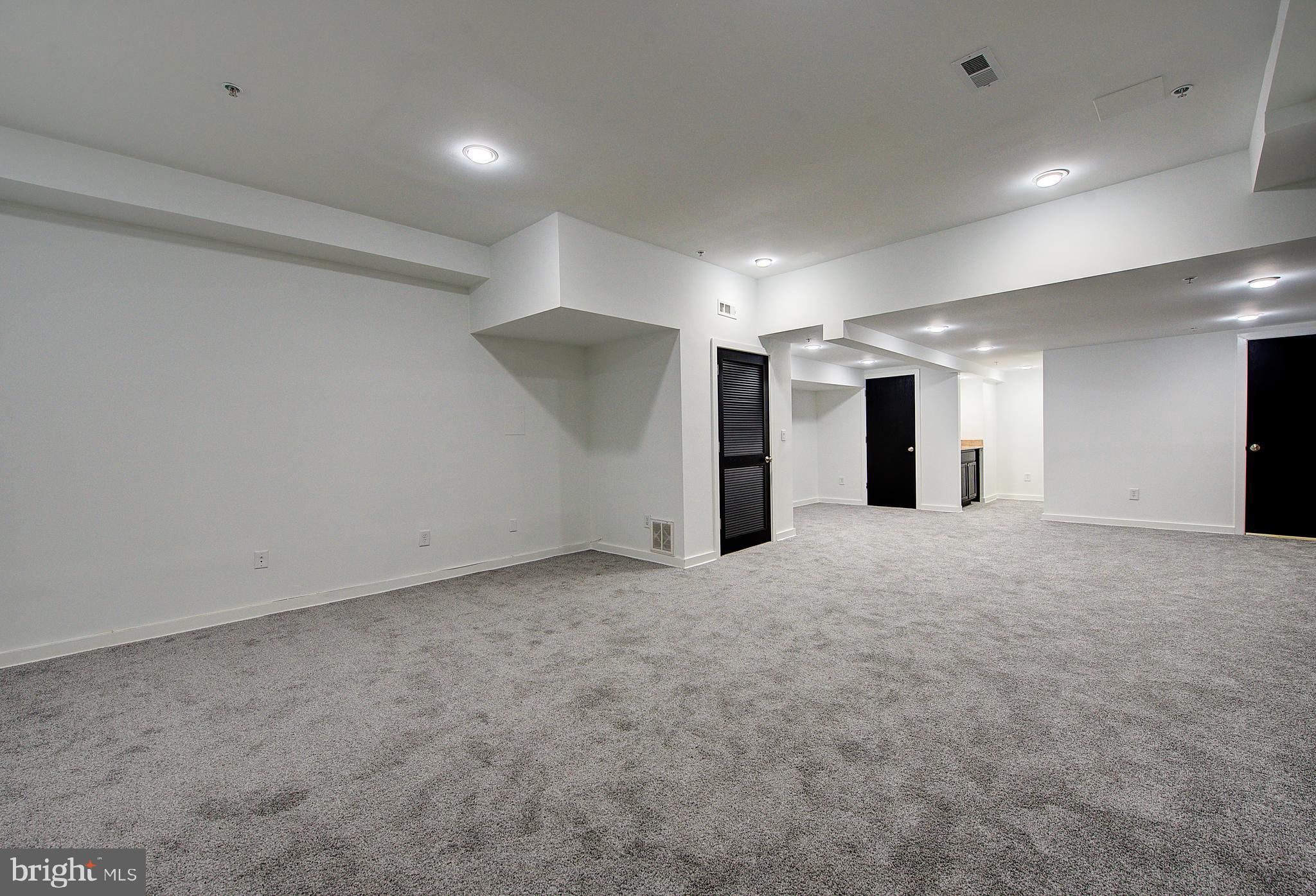 GRADUATE HOSPITAL - Residential