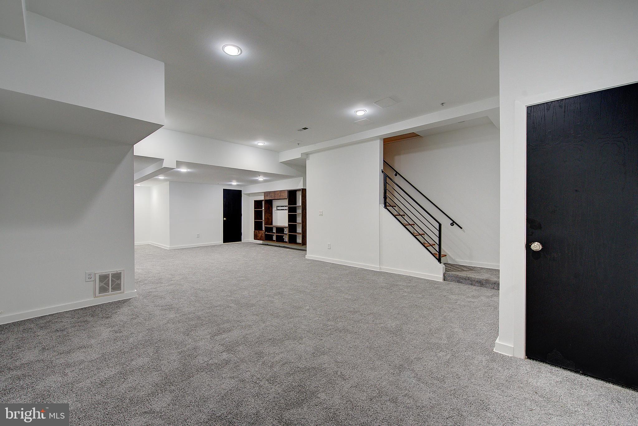 GRADUATE HOSPITAL - Residential
