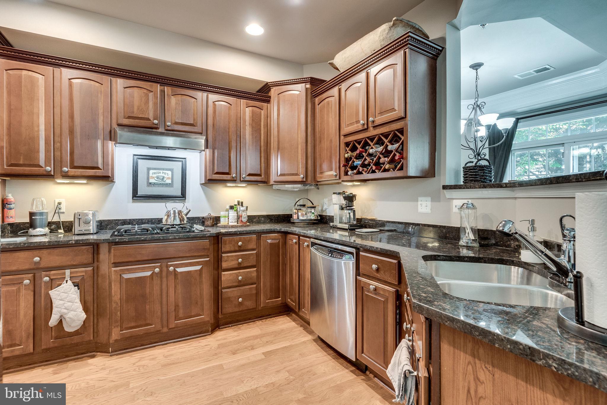 GROVETON WOODS - Residential