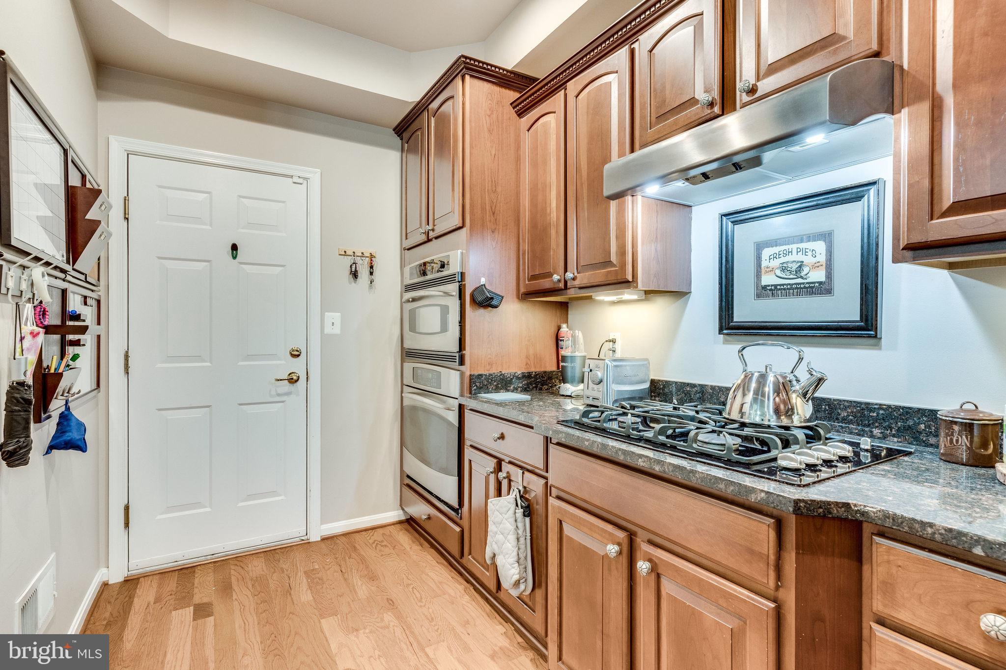 GROVETON WOODS - Residential