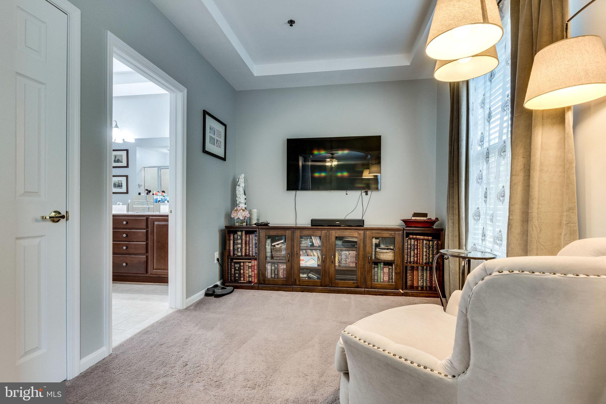 GROVETON WOODS - Residential