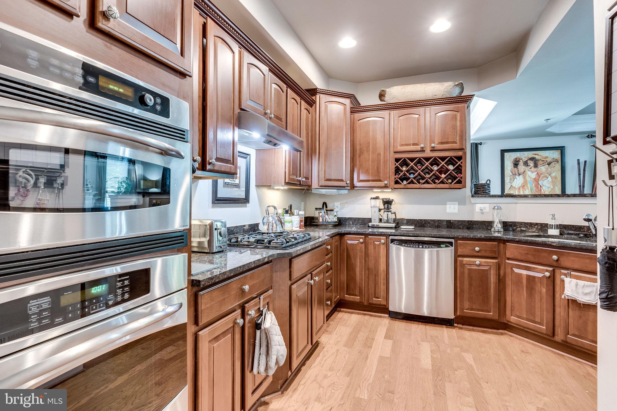 GROVETON WOODS - Residential