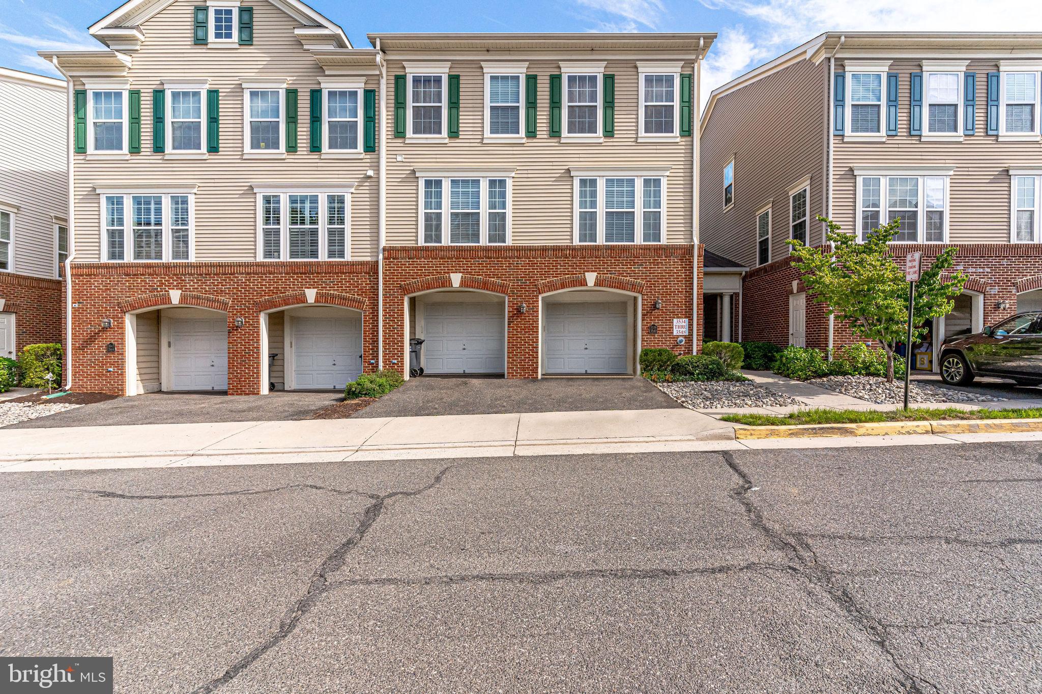 GROVETON WOODS - Residential