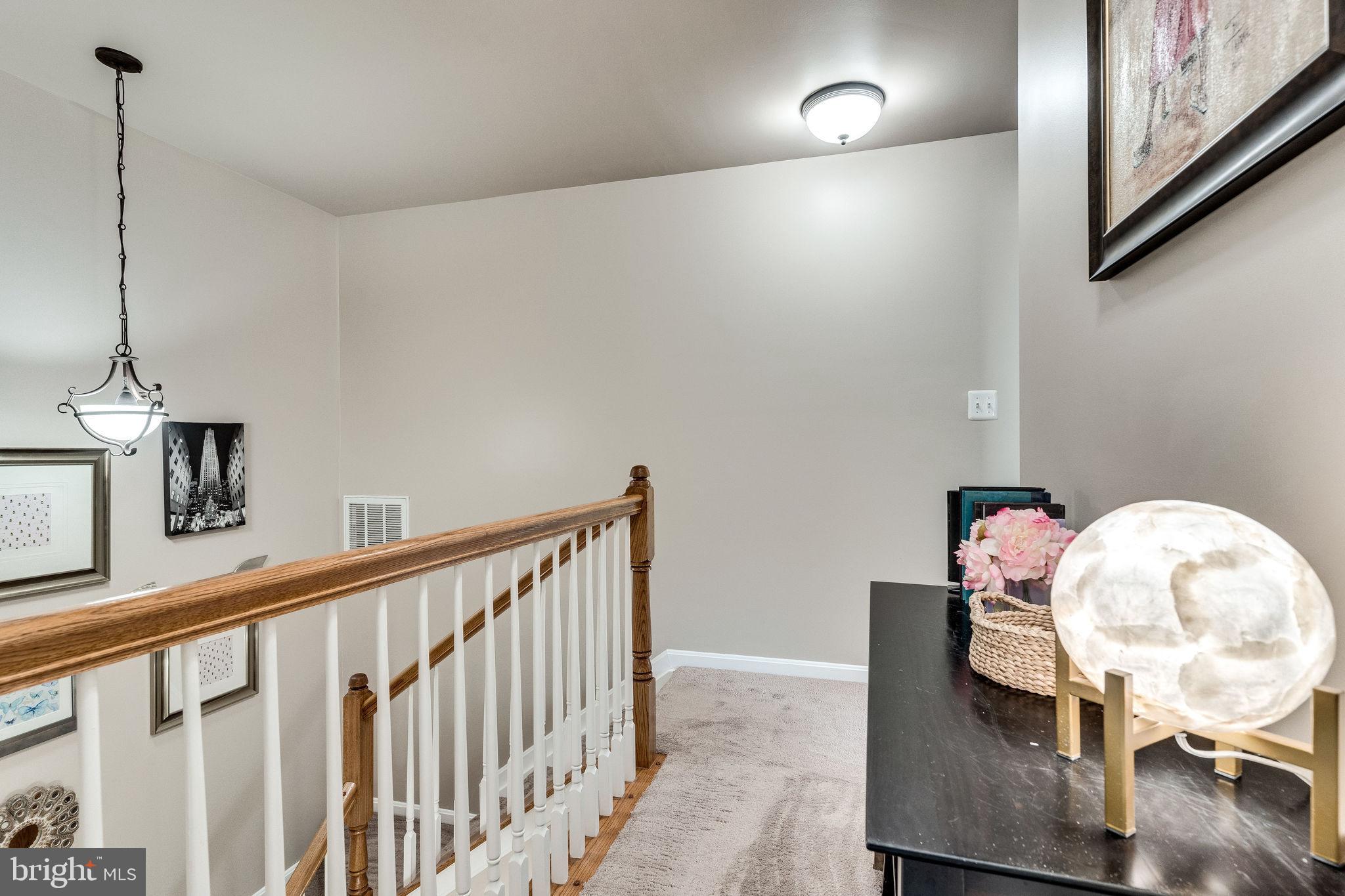 GROVETON WOODS - Residential