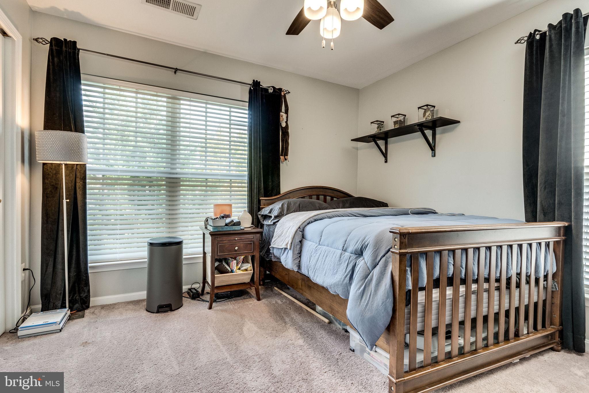 GROVETON WOODS - Residential