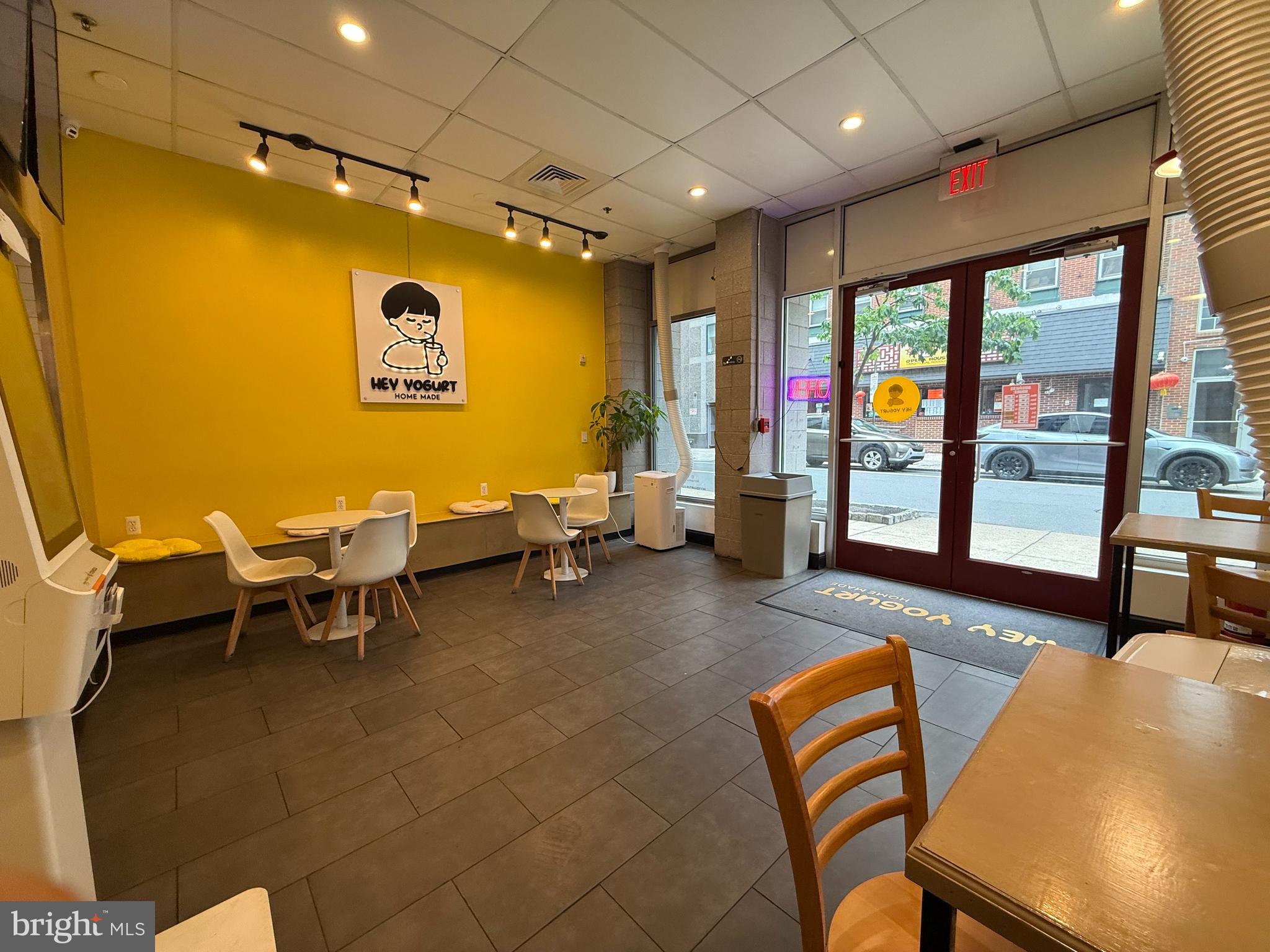 815 ARCH STREET 37 115