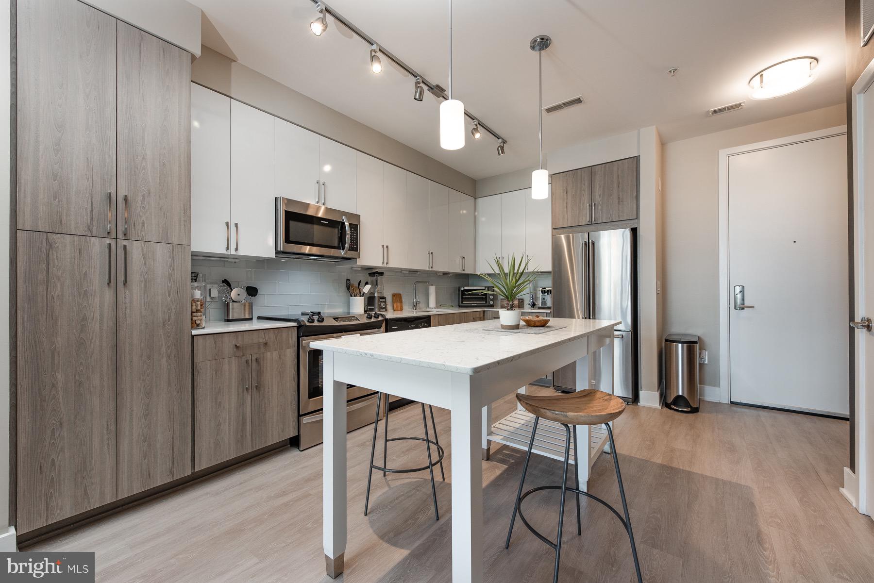 NATIONAL HARBOR - Residential Lease