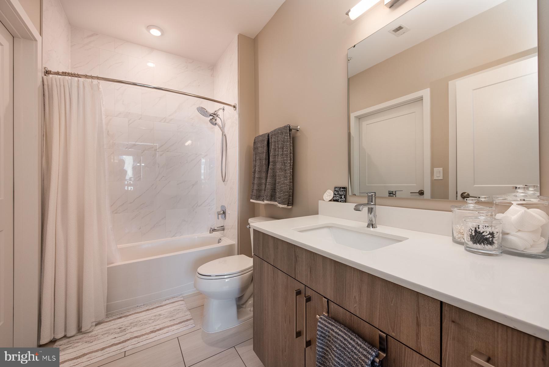 NATIONAL HARBOR - Residential Lease