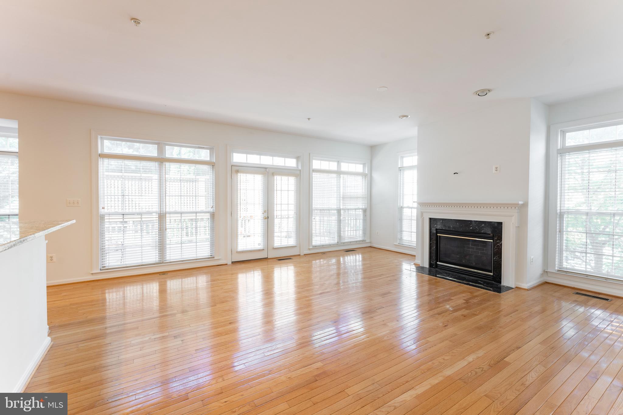 HEARTHSTONE COURTS - Residential