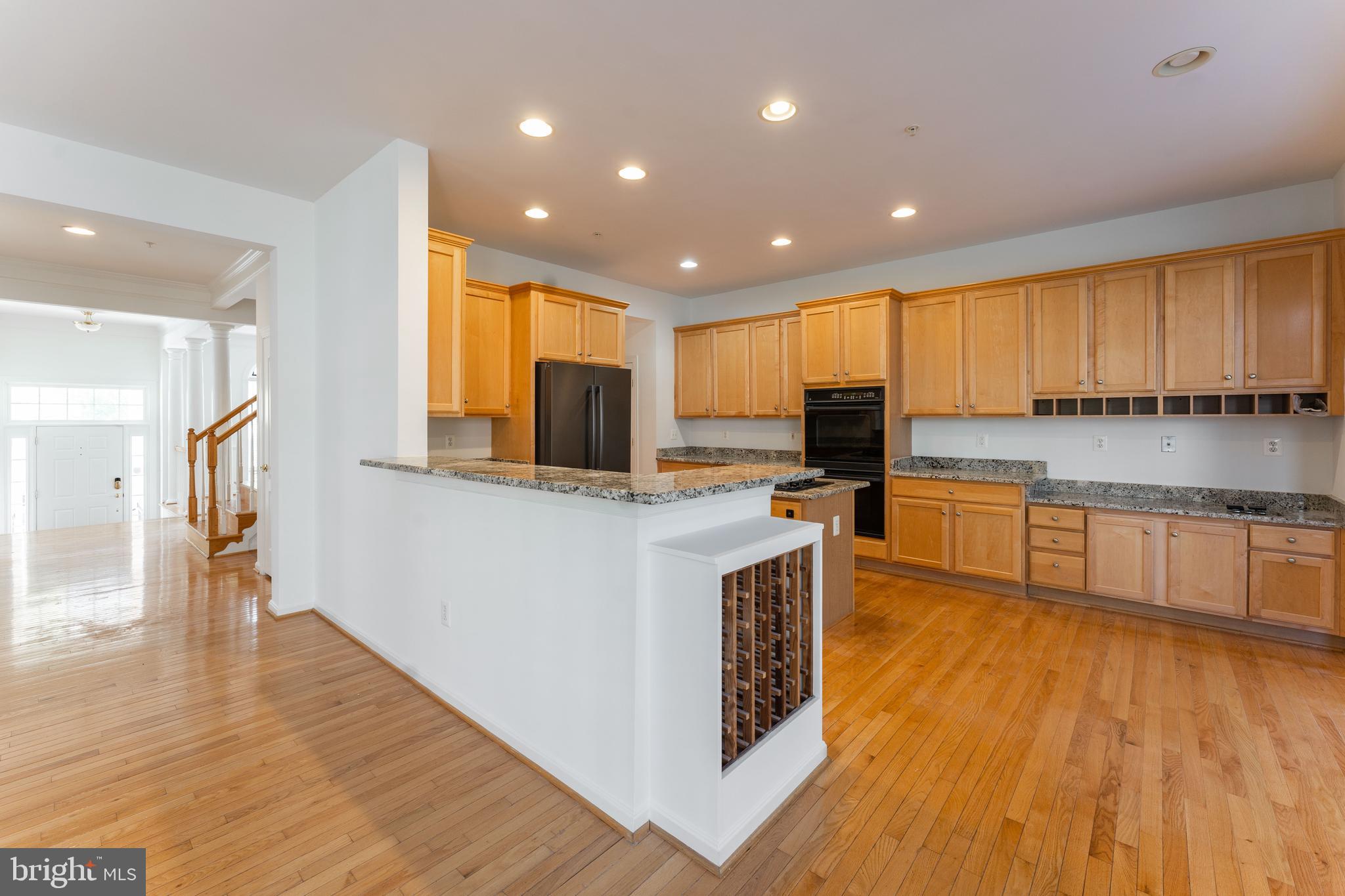 HEARTHSTONE COURTS - Residential