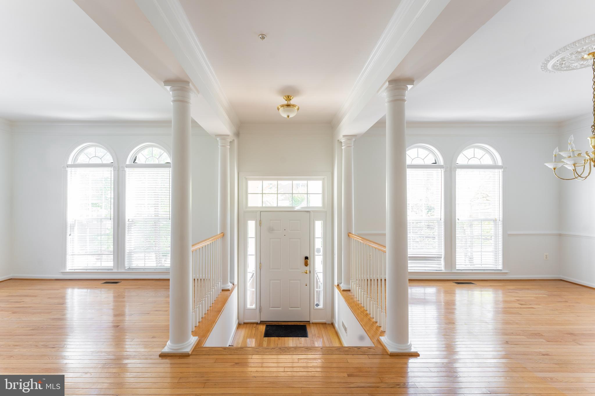 HEARTHSTONE COURTS - Residential