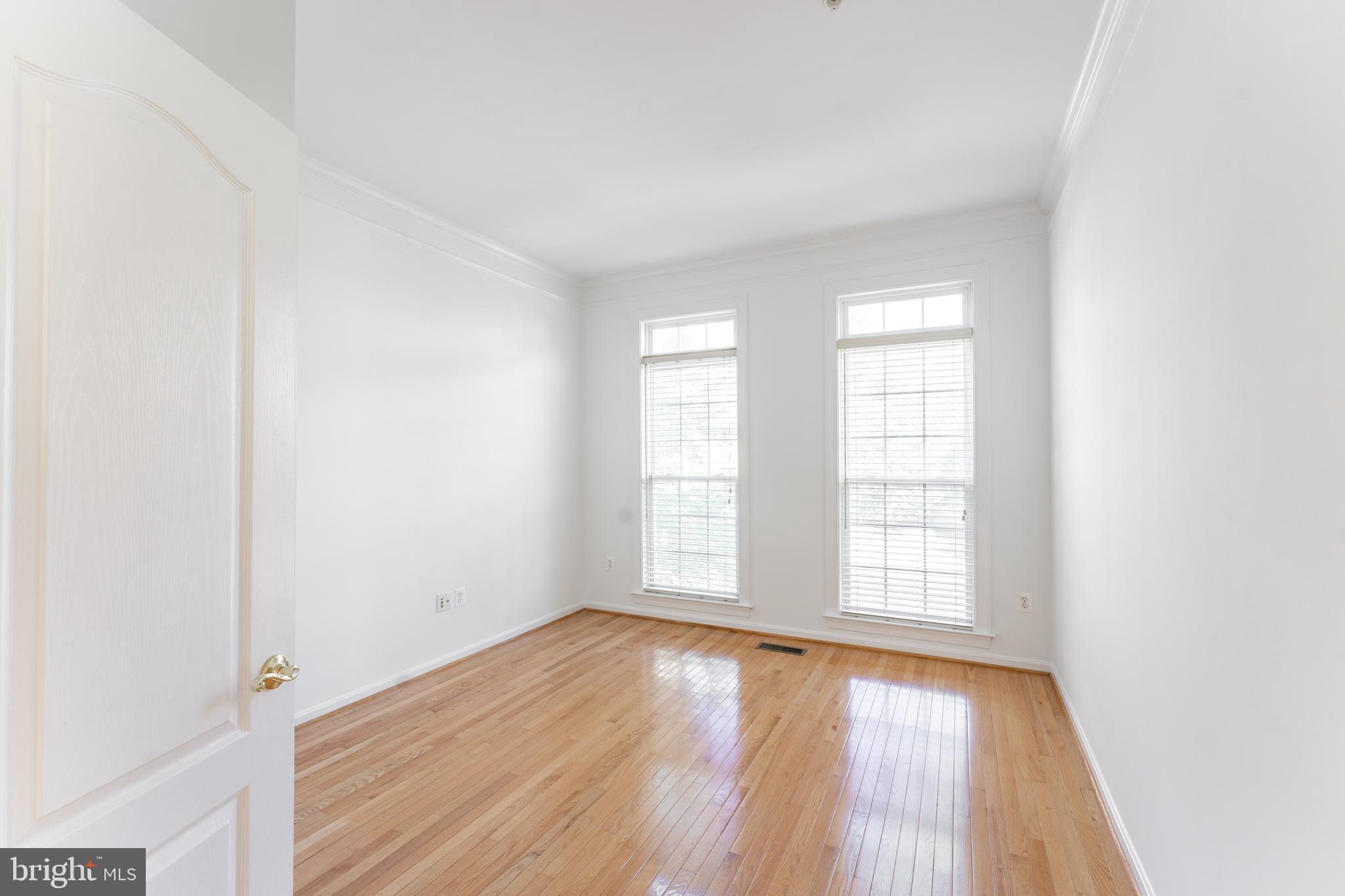 HEARTHSTONE COURTS - Residential