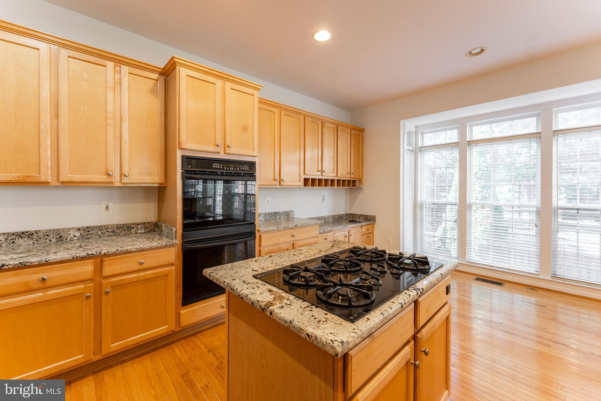 HEARTHSTONE COURTS - Residential