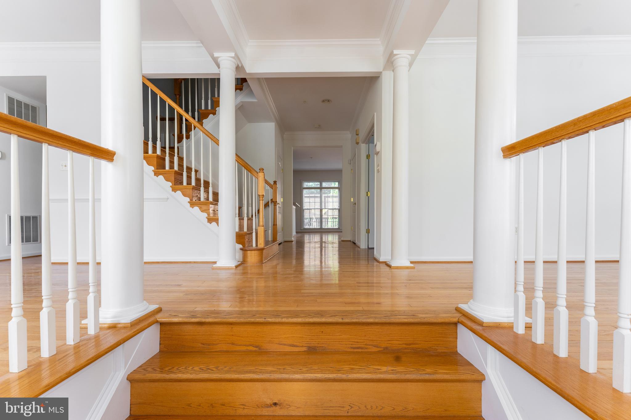 HEARTHSTONE COURTS - Residential