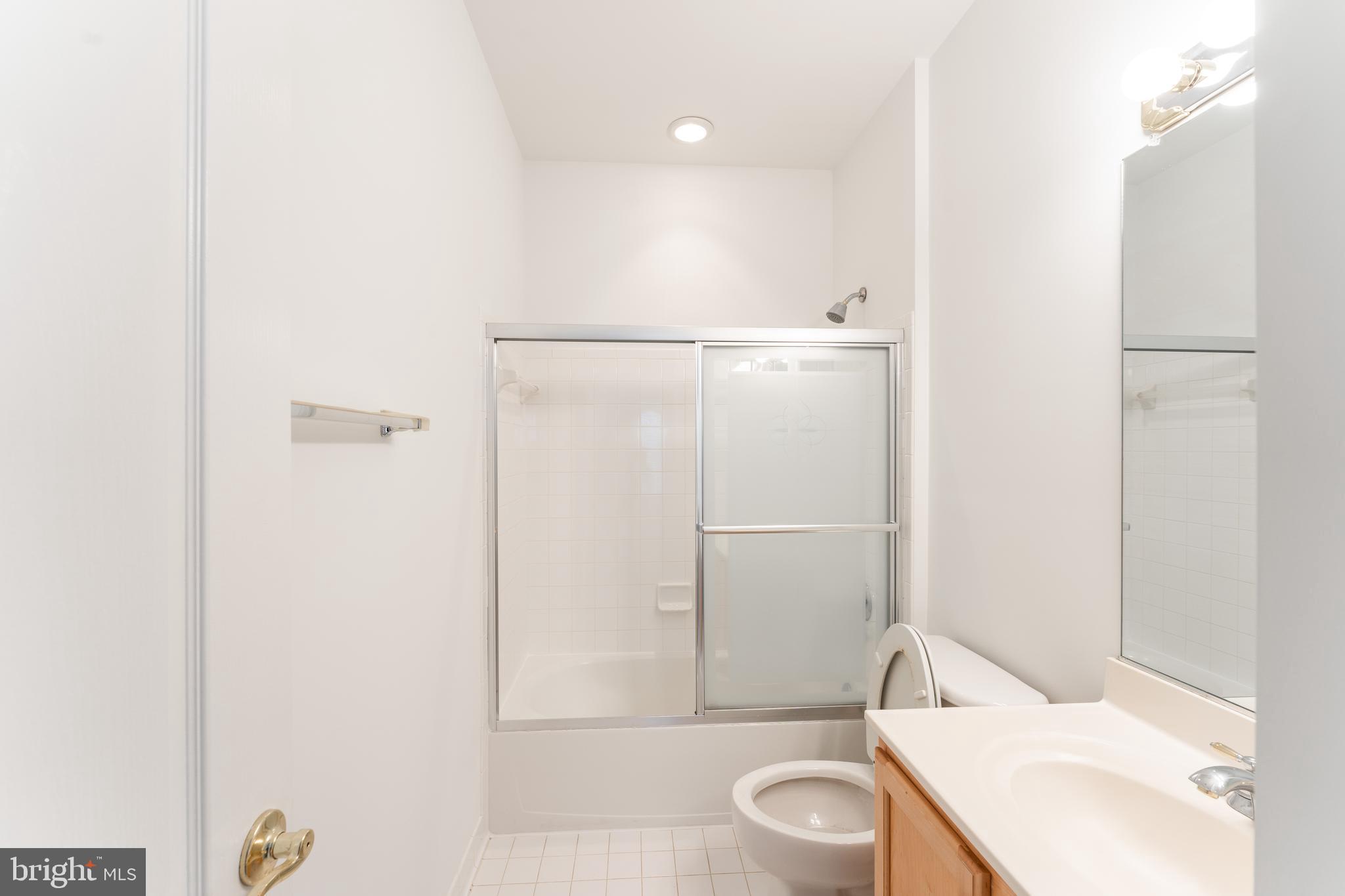 HEARTHSTONE COURTS - Residential