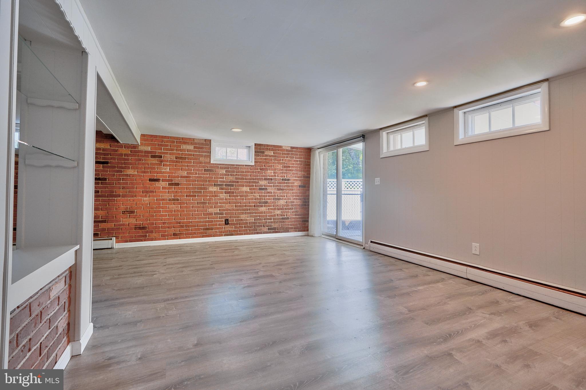 PERRING PARK - Residential