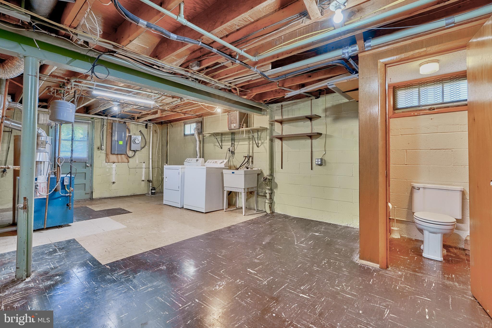 PERRING PARK - Residential