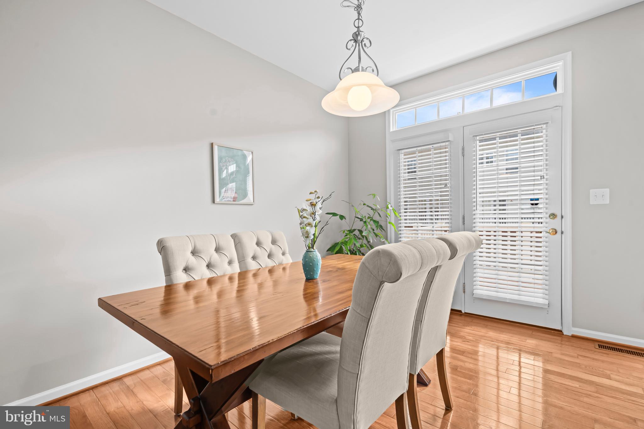 POTOMAC CLUB - Residential Lease