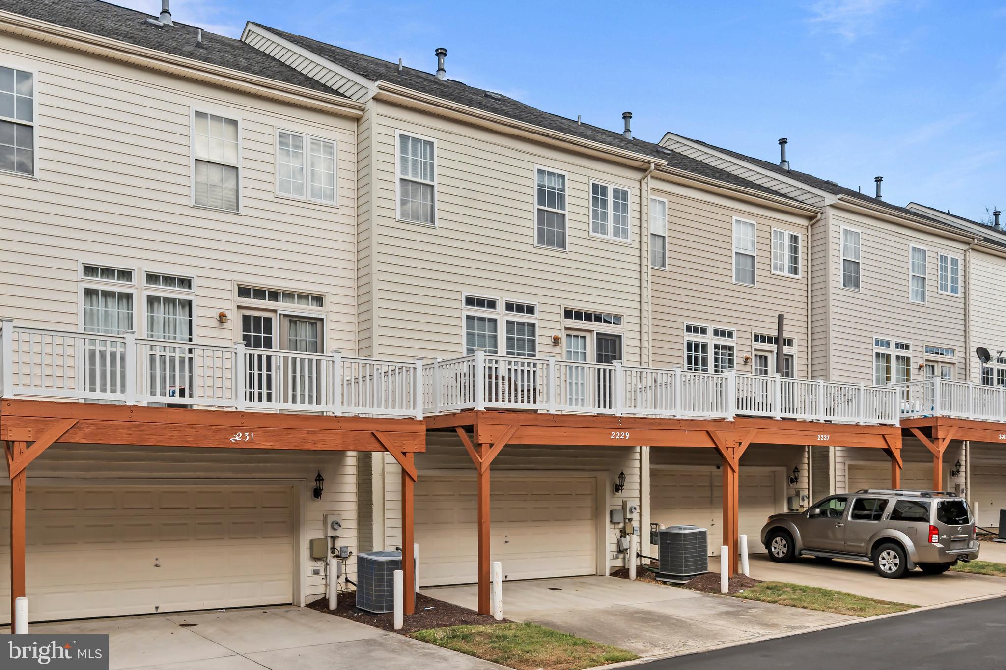 POTOMAC CLUB - Residential Lease