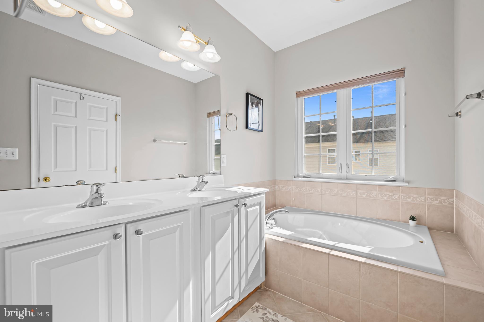 POTOMAC CLUB - Residential Lease