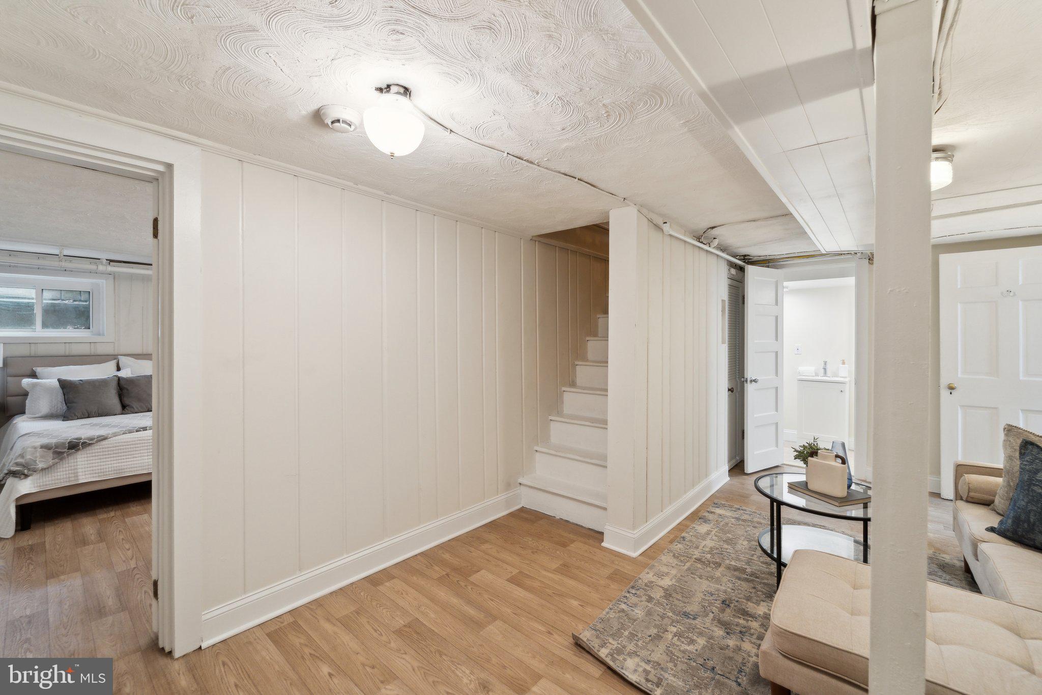 EAST FALLS CHURCH - Residential