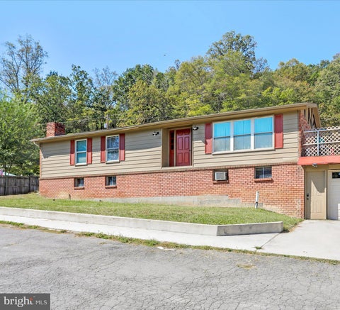 Townhouse For Sale - 12303 Mcmullen Highway<br/> Allegany County, CUMBERLAND, MD 21502