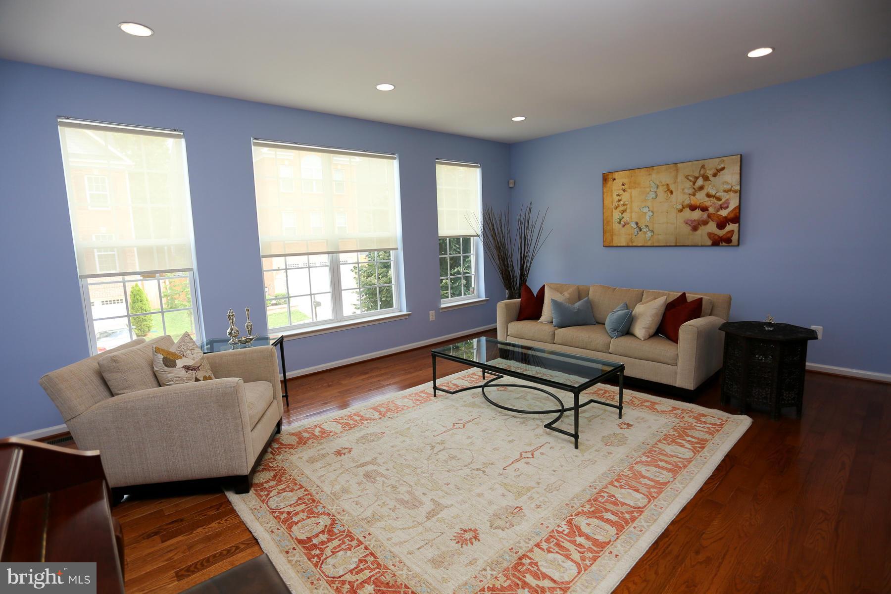 BARNES - Residential