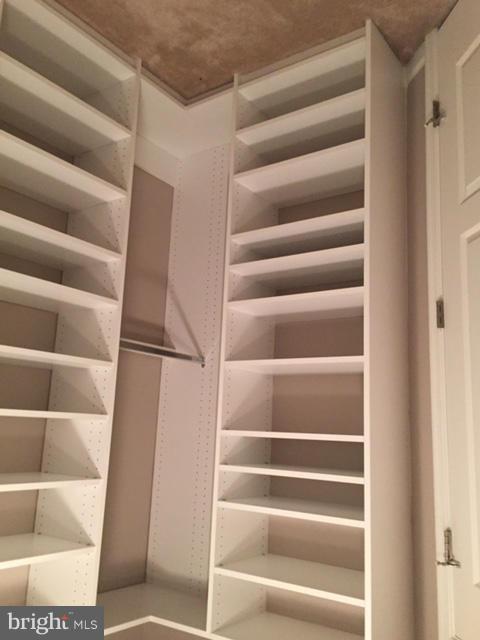 BARNES - Residential