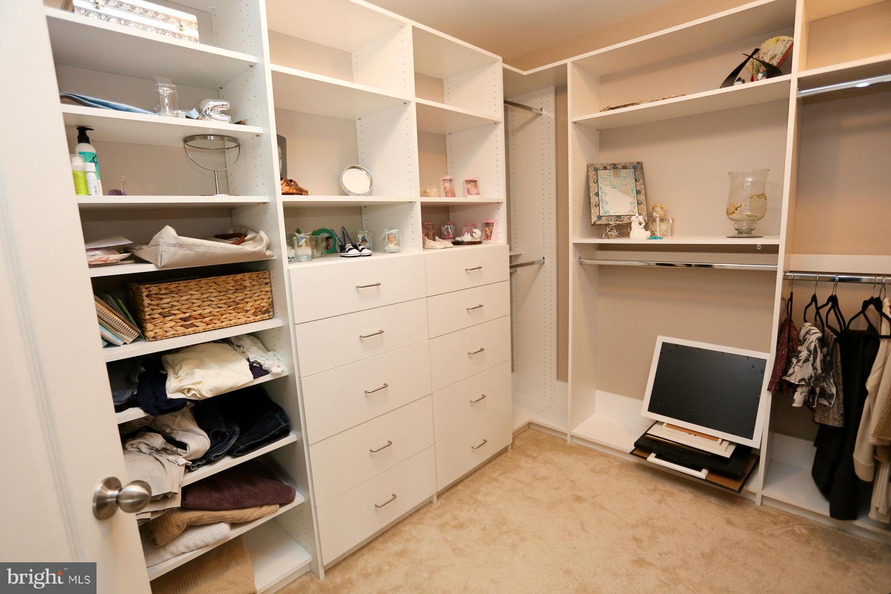 BARNES - Residential