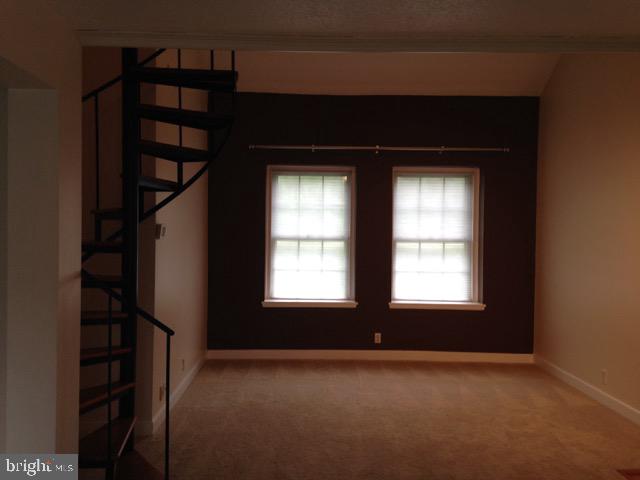 FAIRLINGTON VILLAGE - Residential Lease