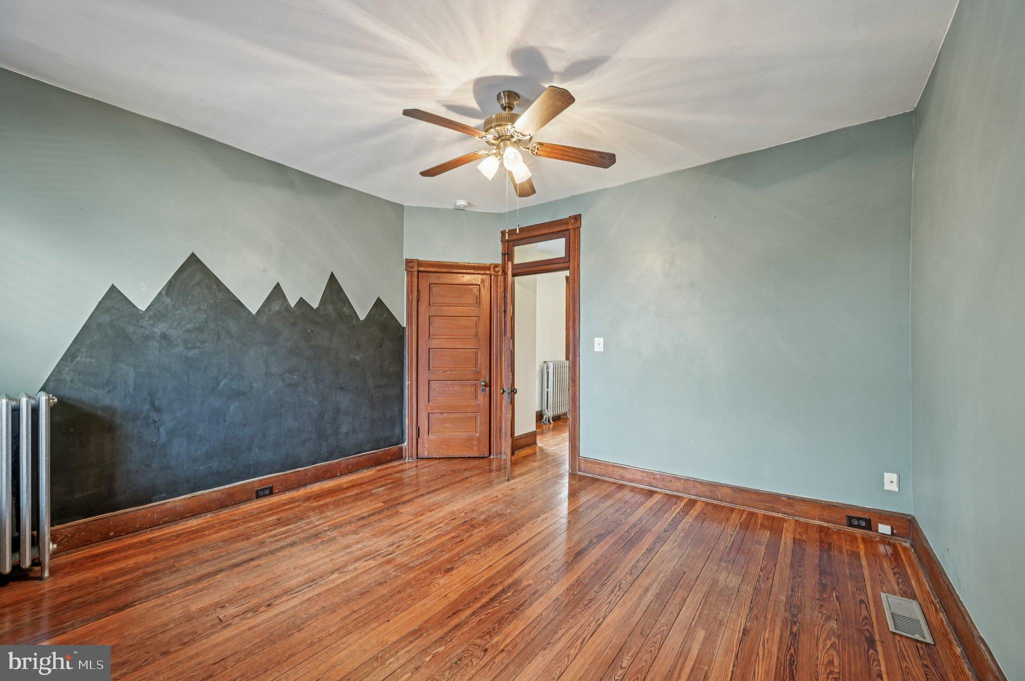 LAURAVILLE HISTORIC DISTRICT - Residential