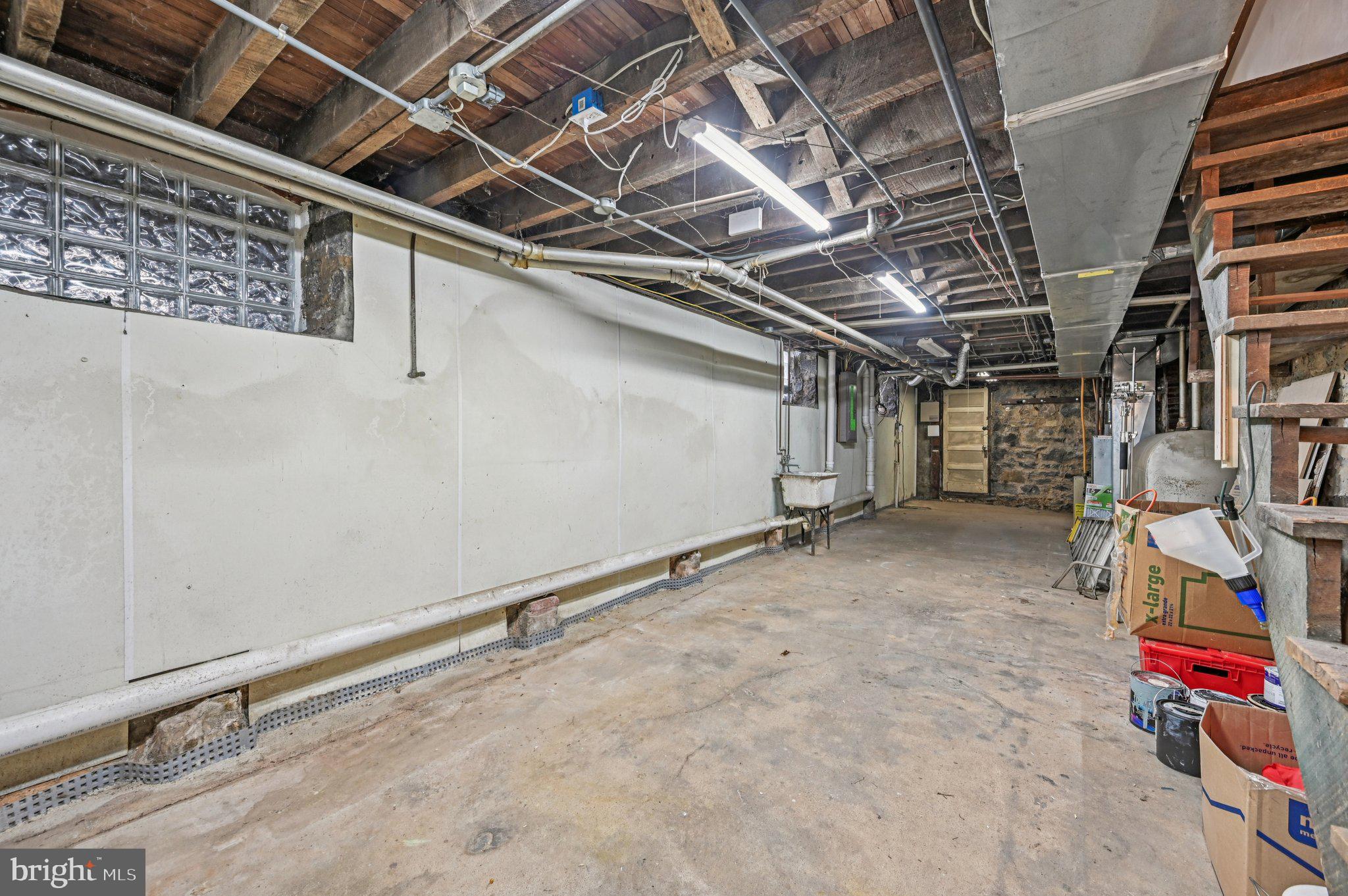 LAURAVILLE HISTORIC DISTRICT - Residential