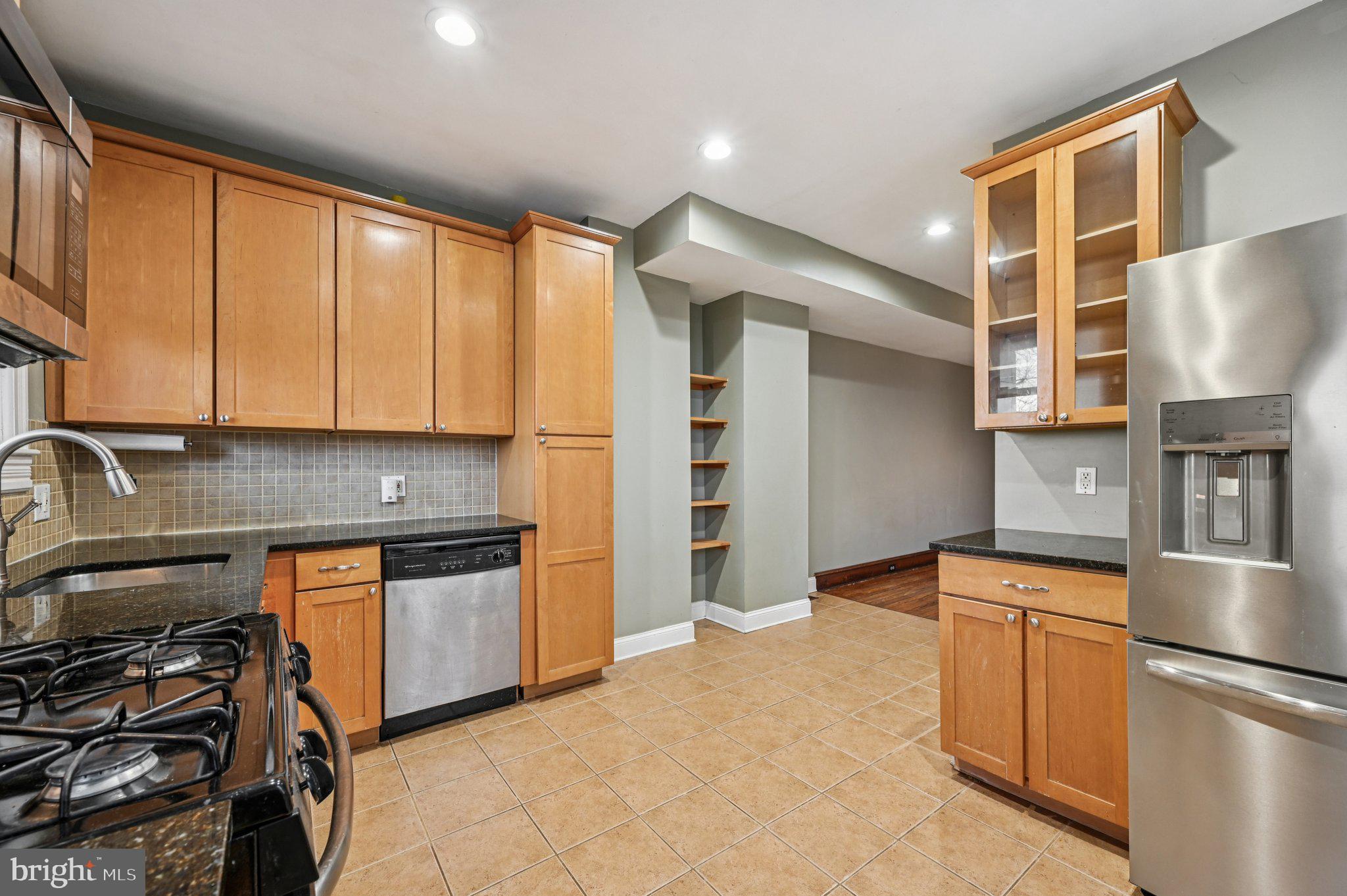 LAURAVILLE HISTORIC DISTRICT - Residential