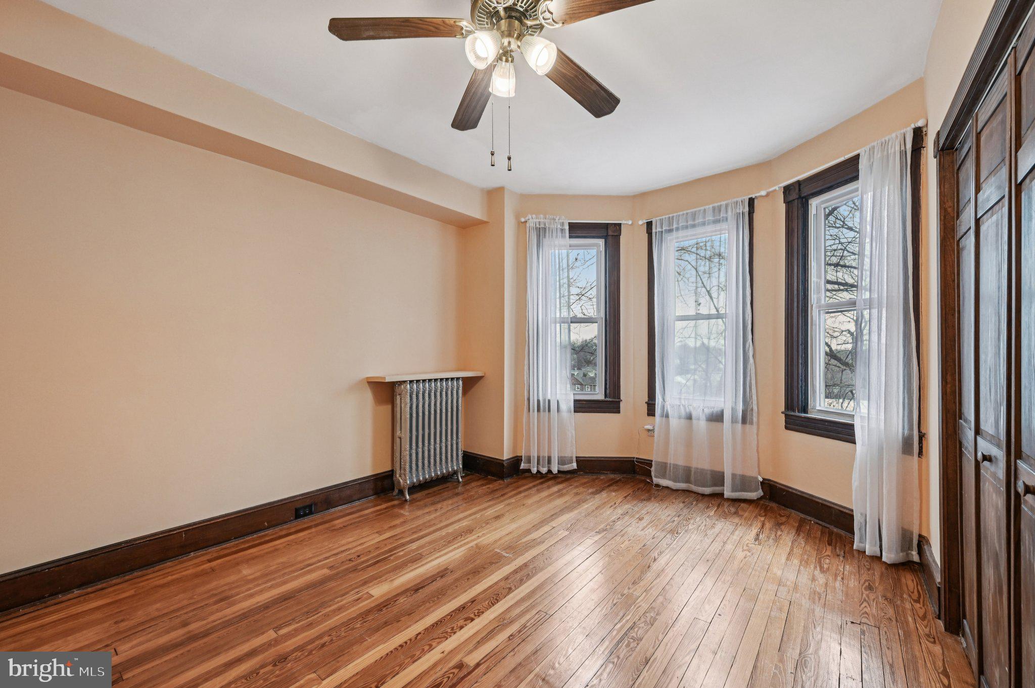 LAURAVILLE HISTORIC DISTRICT - Residential