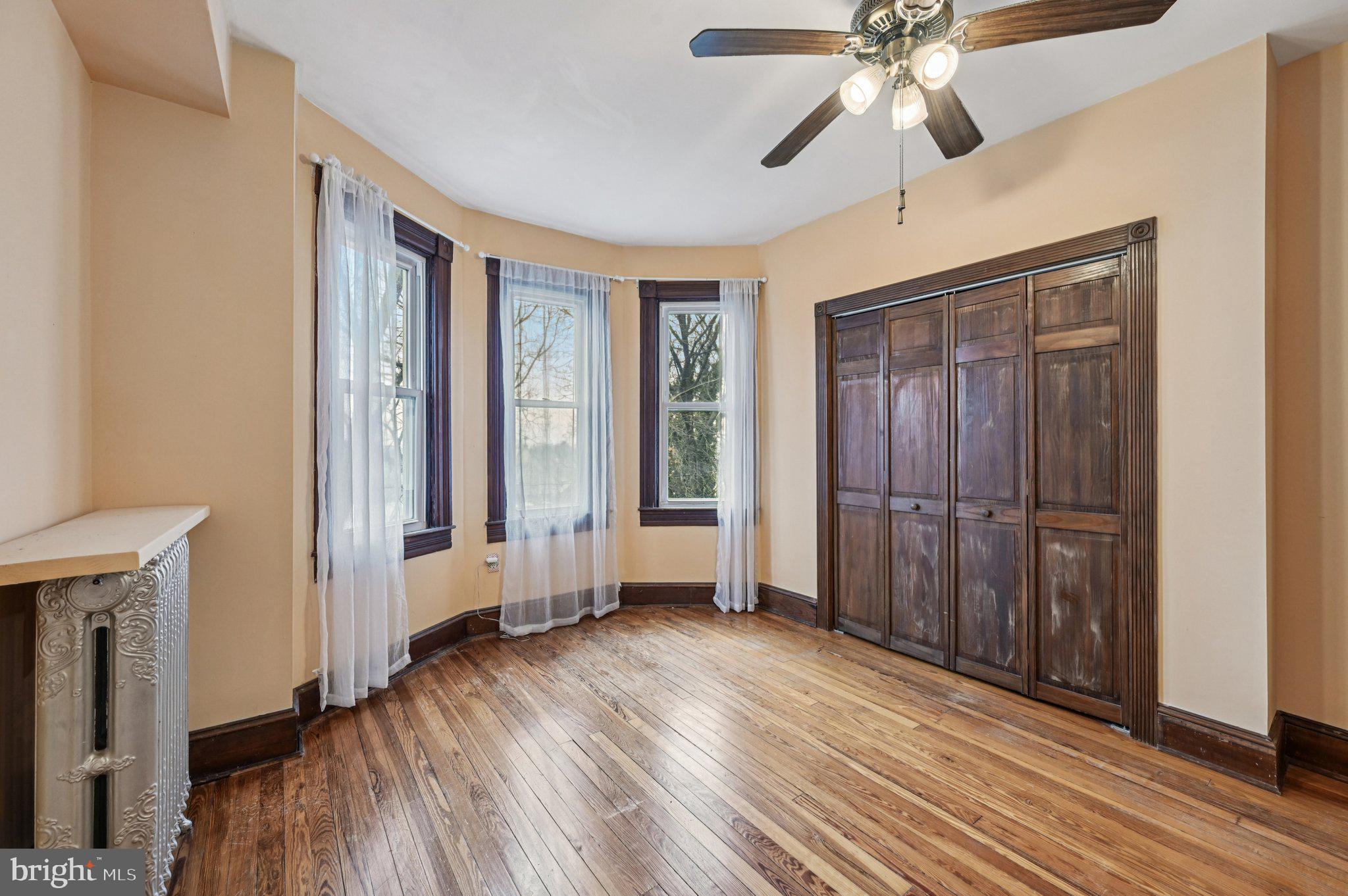 LAURAVILLE HISTORIC DISTRICT - Residential