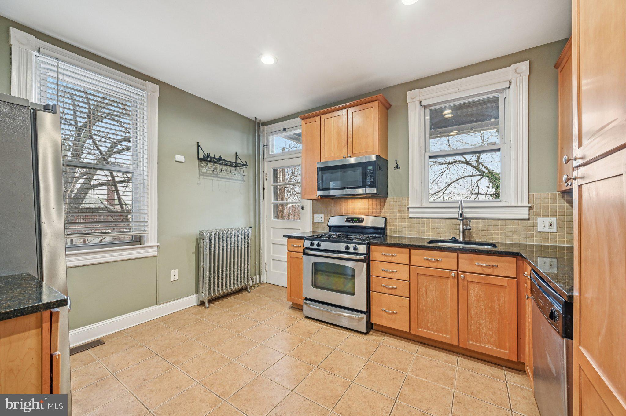 LAURAVILLE HISTORIC DISTRICT - Residential