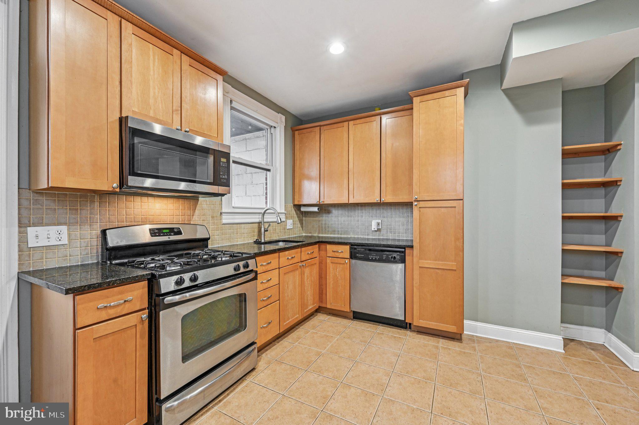 LAURAVILLE HISTORIC DISTRICT - Residential