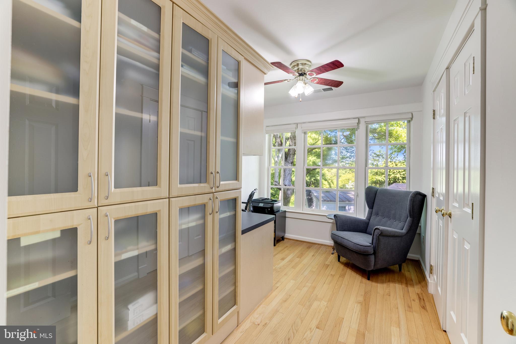 KIRBY KNOLL - Residential