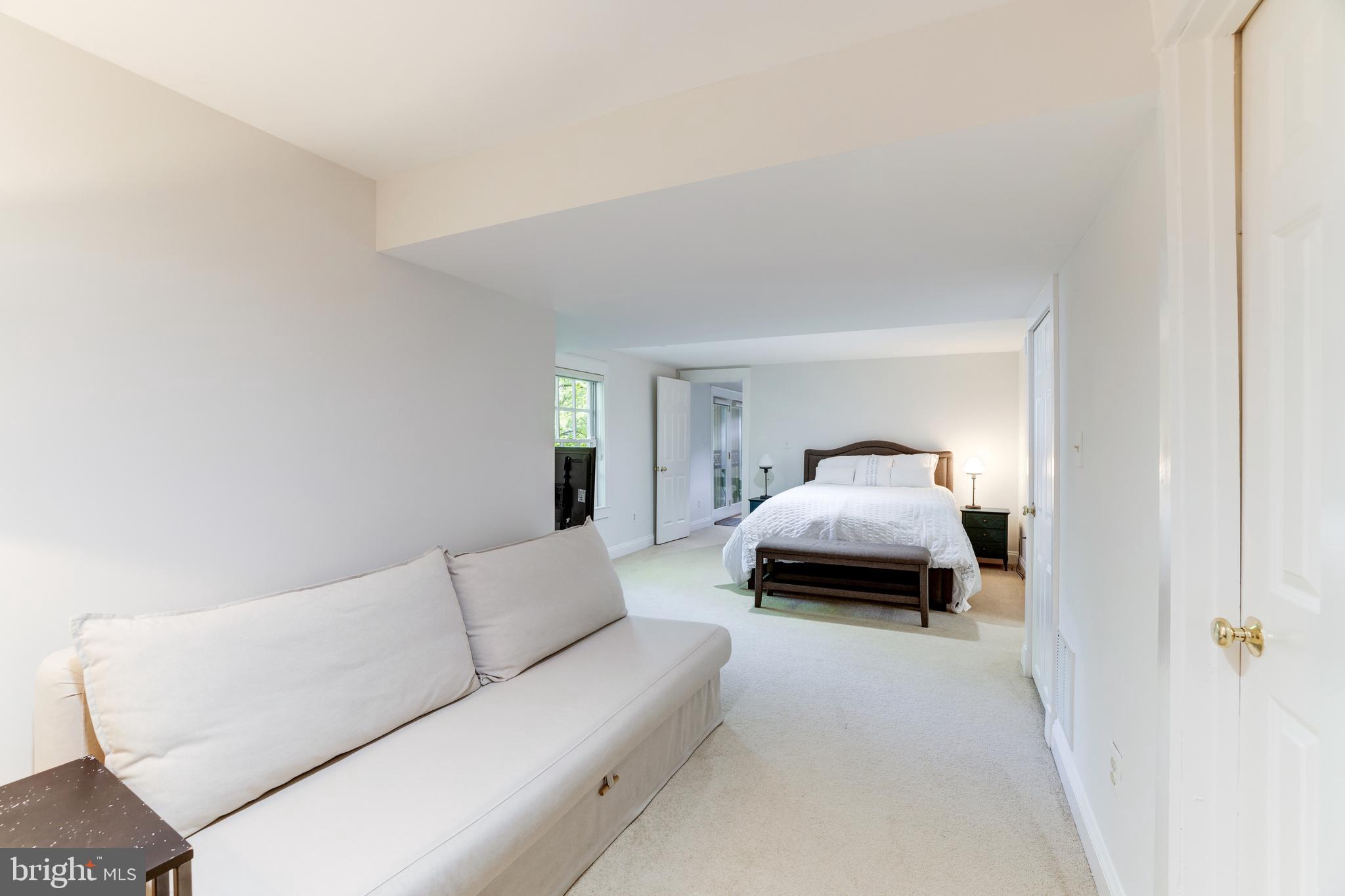 KIRBY KNOLL - Residential