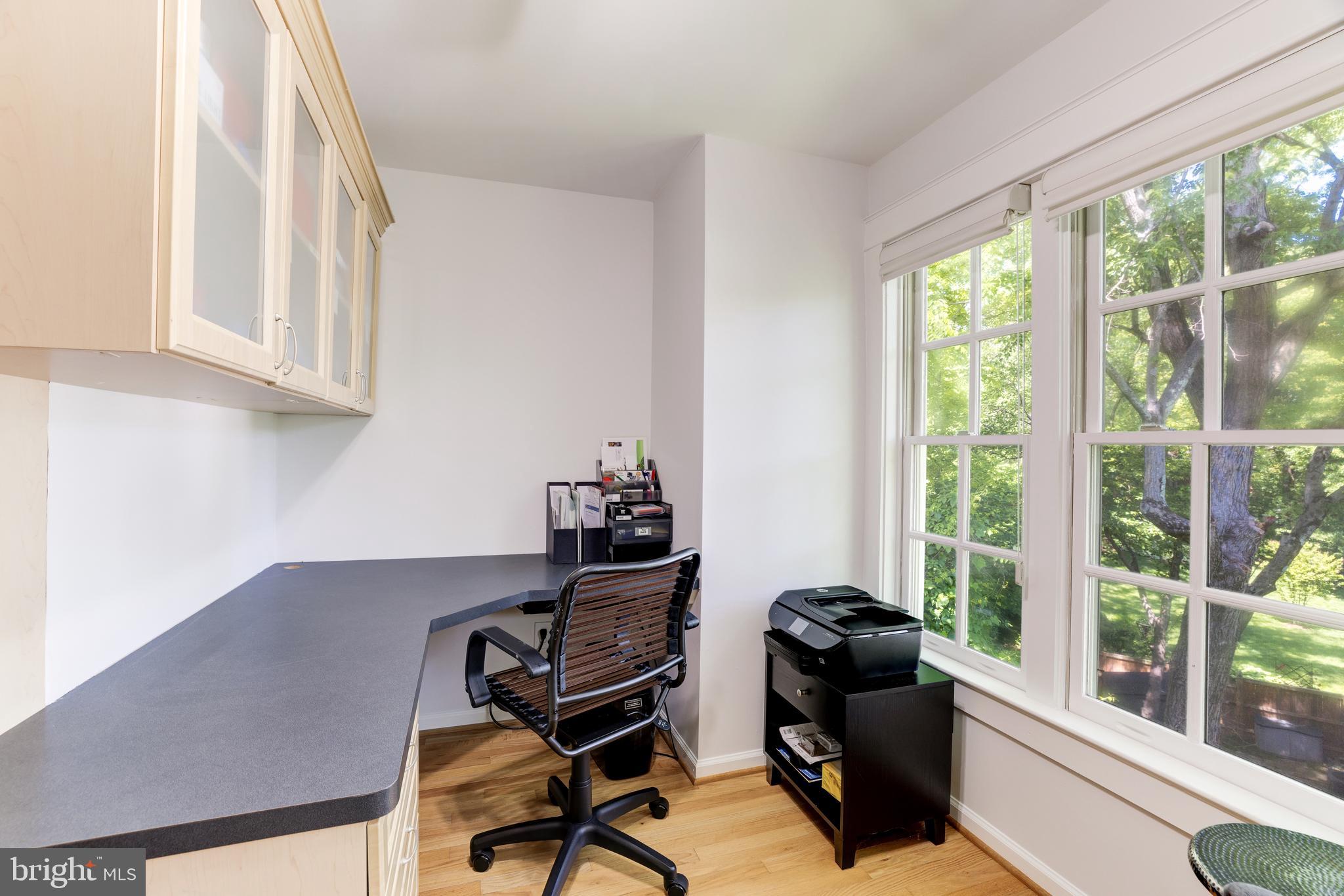 KIRBY KNOLL - Residential