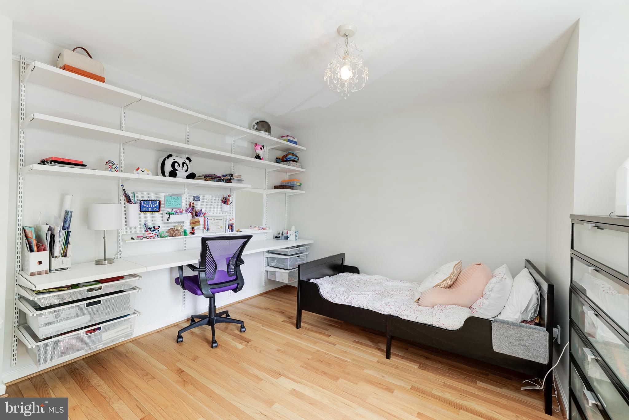 KIRBY KNOLL - Residential