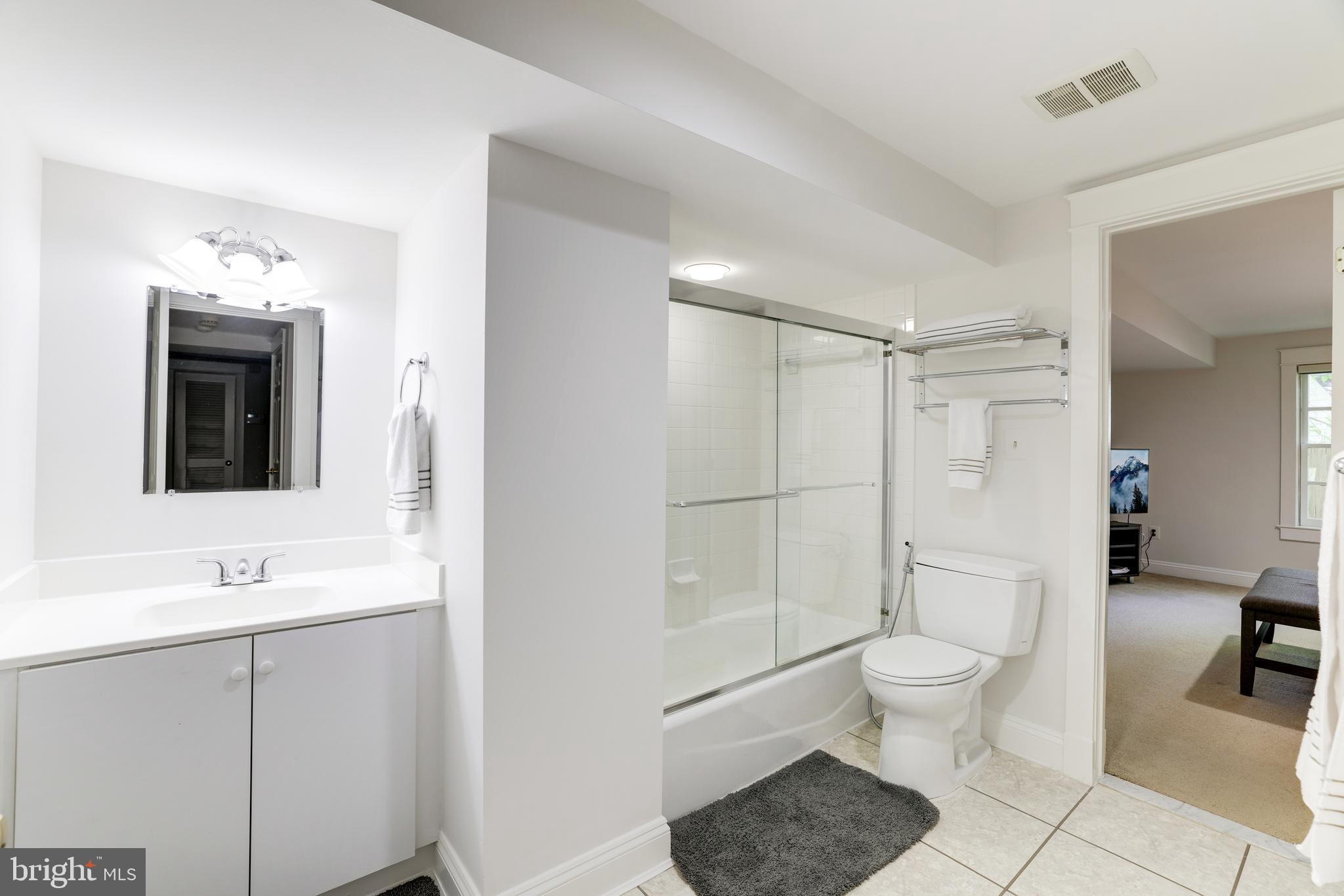 KIRBY KNOLL - Residential