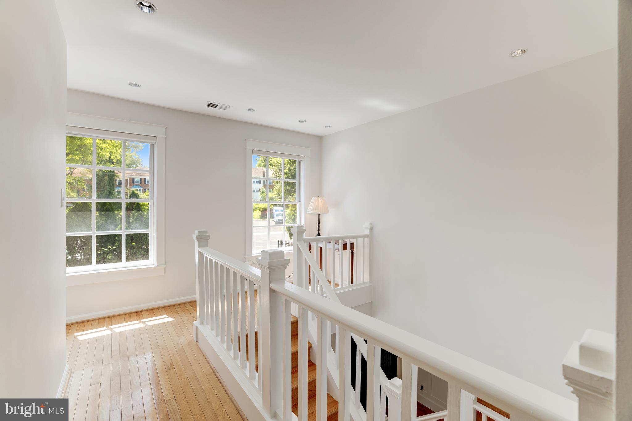 KIRBY KNOLL - Residential