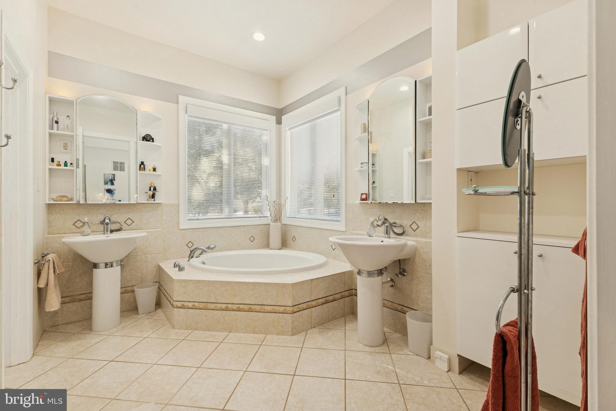 LAKE MANASSAS - Residential