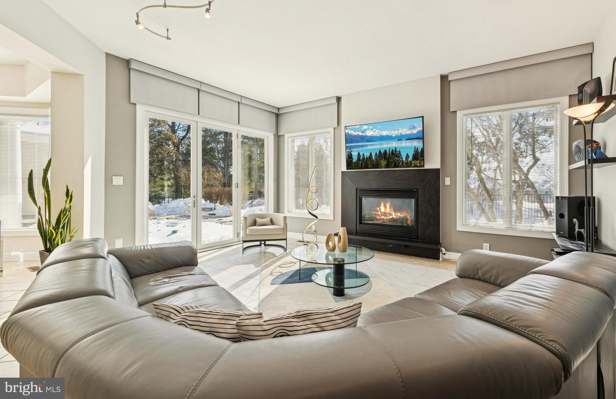 LAKE MANASSAS - Residential